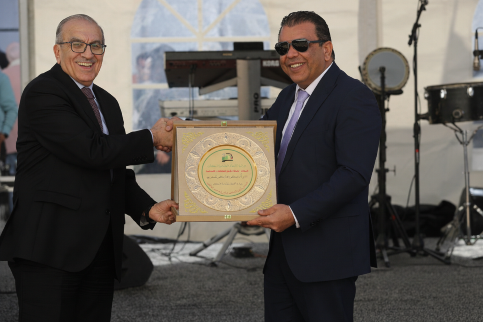 During its celebration of His Majesty the King’s birthday, the Ministry of Public Works honors Barium Contracting Company.